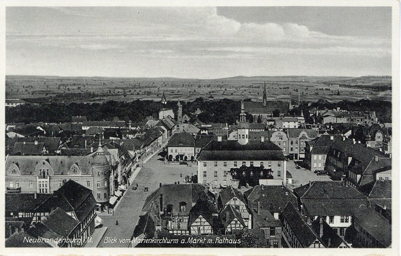 Der in den 1930er-Jahren fotografierte Blick über die Innenstadt zeigt die historischen Strukturen der Stadt.
